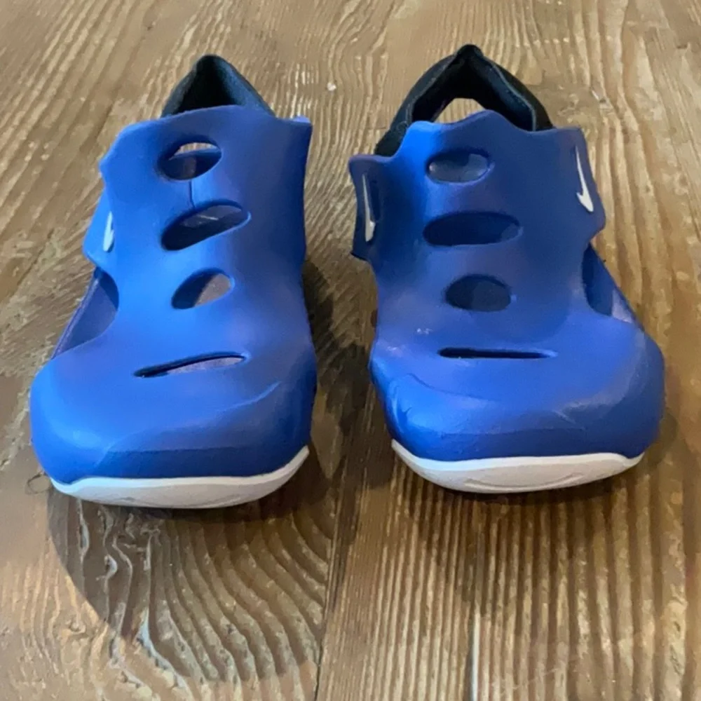 Nike Kids Blue Slip-On Water Shoes with White Swoosh size 11c